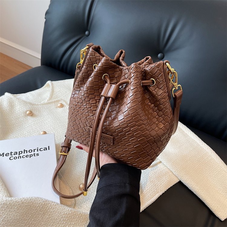 Women's Versatile Chain Cross Body Bucket Bag